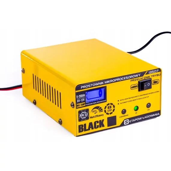 BLACK 13507 Intelligens akkumulátor töltő, 6 V/12 V, mikroprocesszoros vezérlés, 6Ah-200Ah