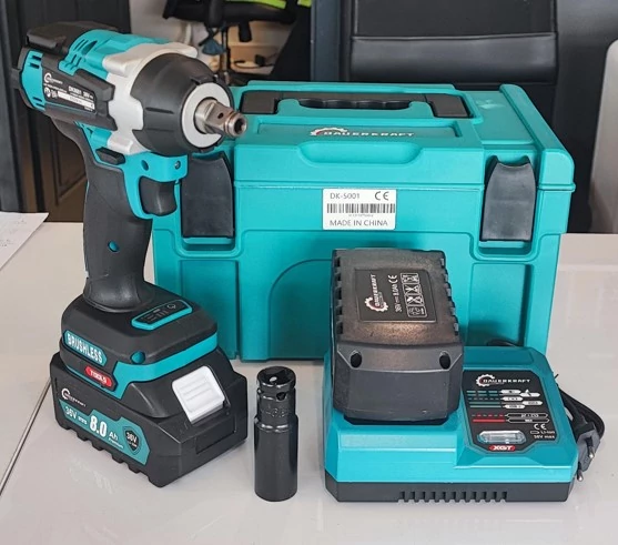 Dauerkraft DK-5001 Akkumulátoros ütvecsavarozó készlet, kerékkulcs, 2 db Li-Ion 36 V/8000 mAh akkumulátorral, 850 Nm nyomaték